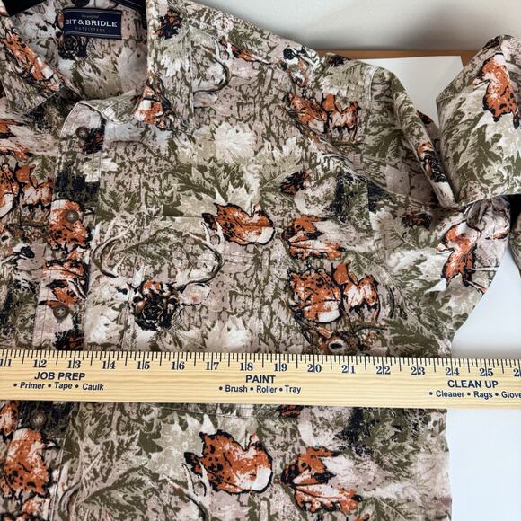 Bit & Bridle Mens Long Sleeve Camo Deer Buck Print Hunting Button Shirt SZ L - Picture 6 of 6